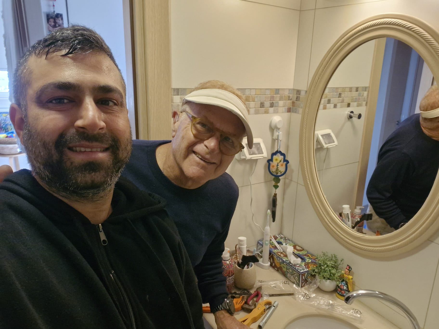 רועי האינסטלטור בעבודה